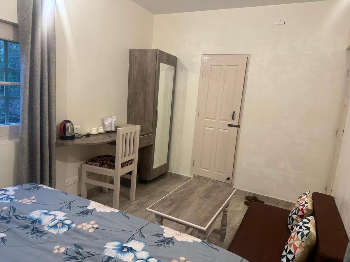 Farsal Villa Srīnagar エクステリア 写真
