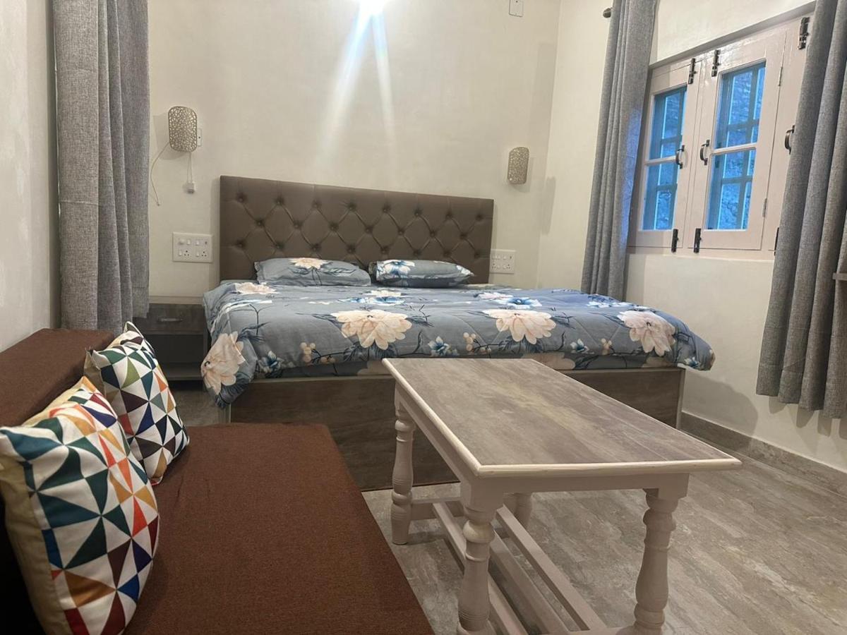 Farsal Villa Srīnagar エクステリア 写真