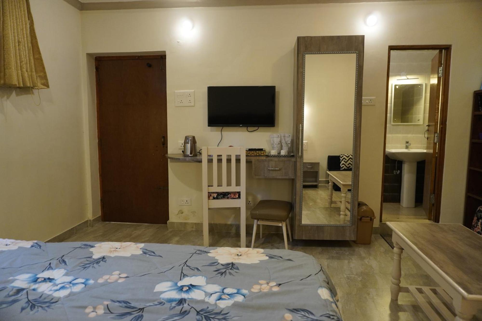 Farsal Villa Srīnagar エクステリア 写真
